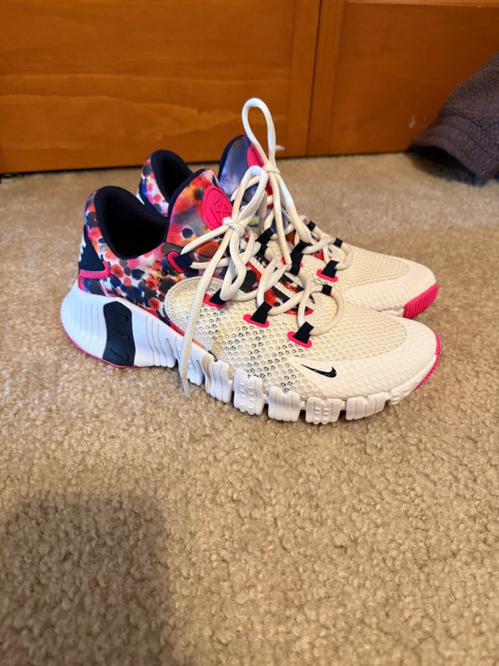 Nike Women's Free Metcon 4 training sneakers Summit White/Blackened Blue/Hyper P